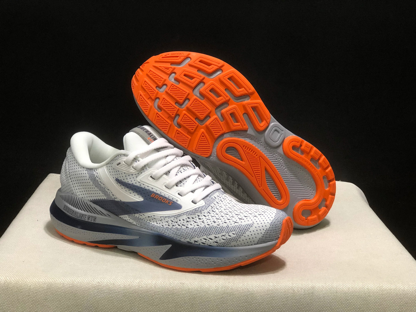 high quality_Brooks Adrenaline GT Casual Sneakers Cushioning Anti-slip and Comfortable Men's & Women’s Sport shoes Running Shoe