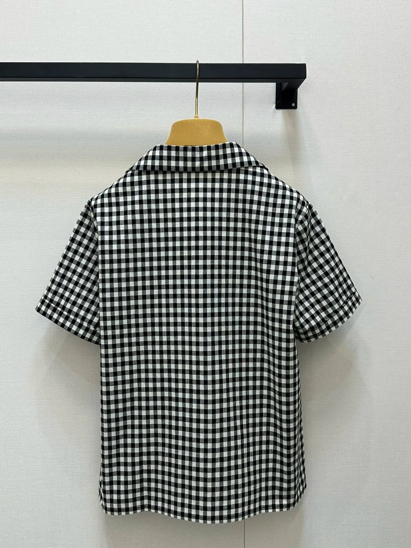 2025 Summer New Black&White Light Plaid Short-Sleeved Shirt Smooth Delicate Skin-Friendly Breathable Wrinkle Texture Praise