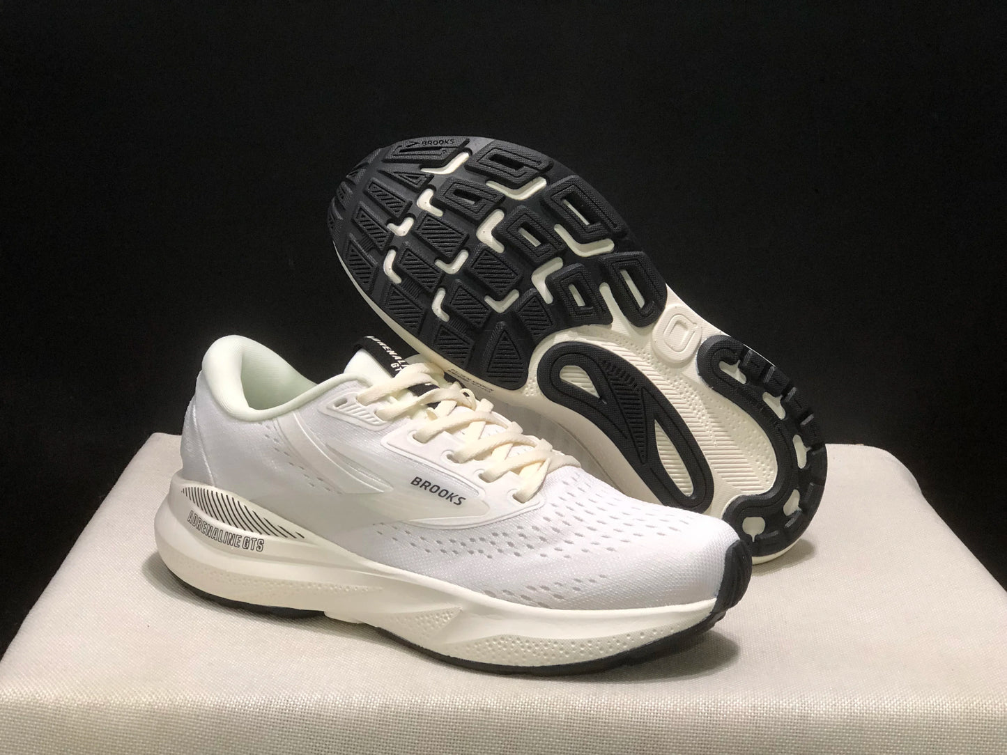 high quality_Brooks Adrenaline GT Casual Sneakers Cushioning Anti-slip and Comfortable Men's & Women’s Sport shoes Running Shoe