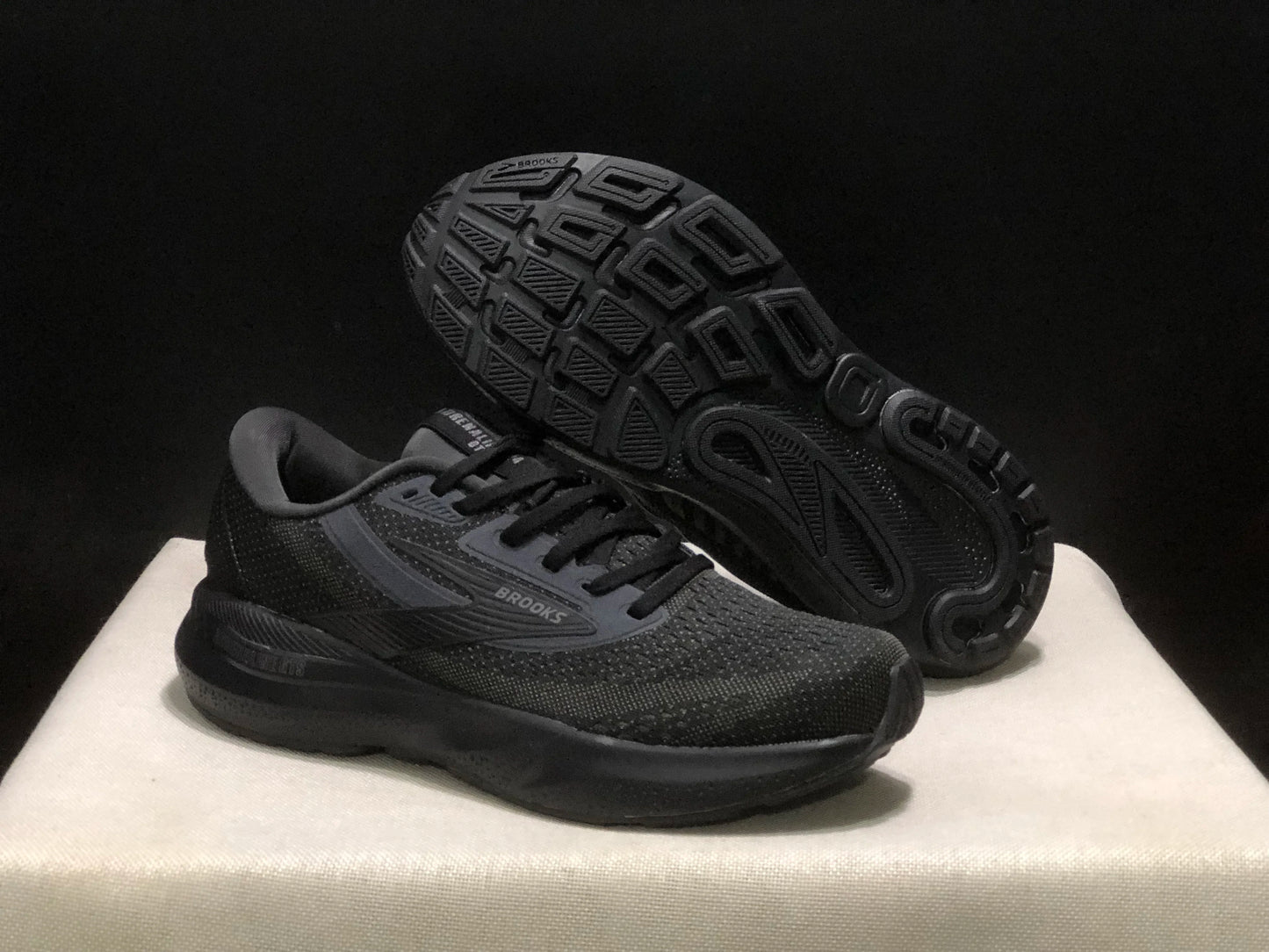 high quality_Brooks Adrenaline GT Casual Sneakers Cushioning Anti-slip and Comfortable Men's & Women’s Sport shoes Running Shoe